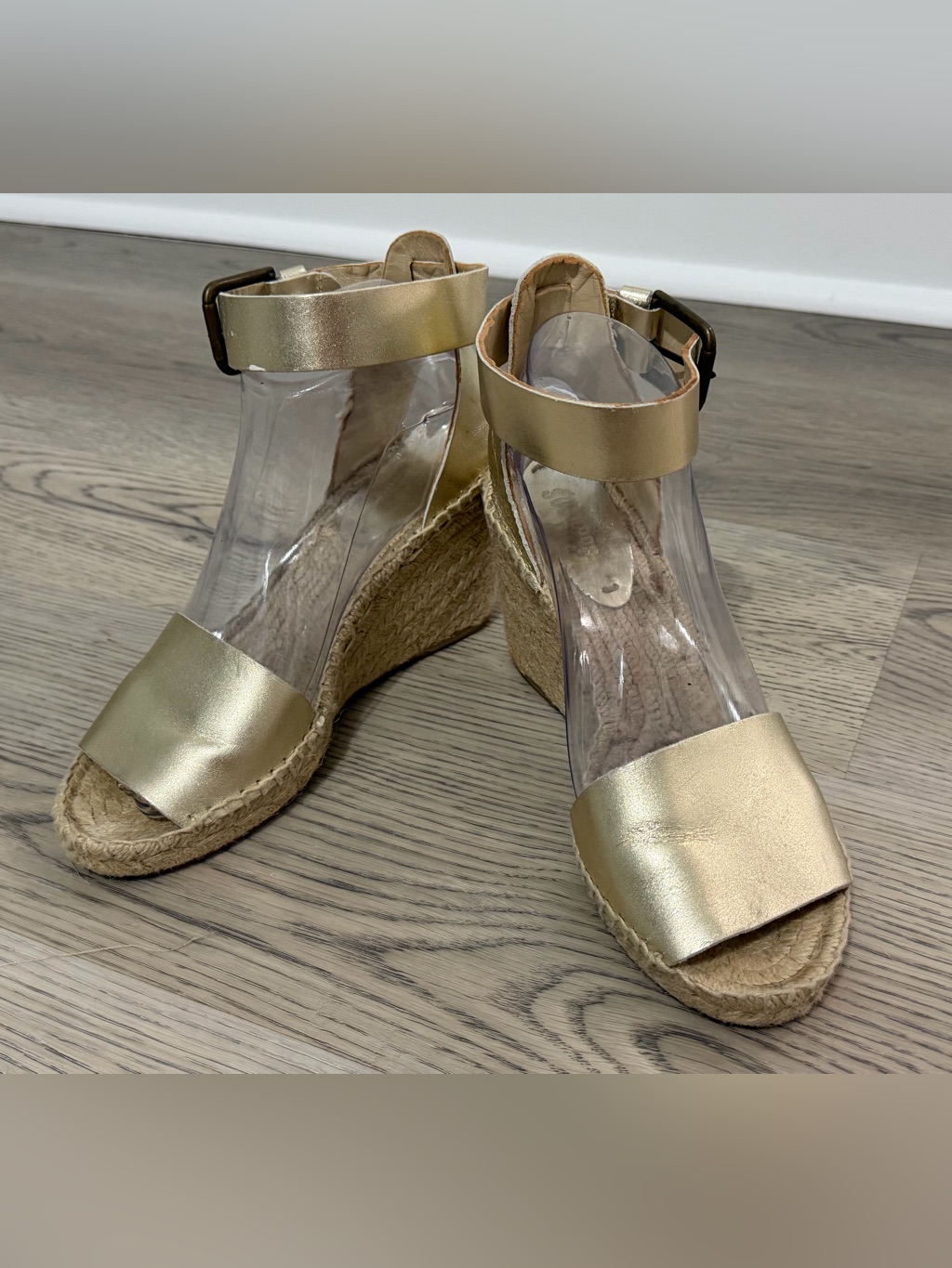 Soludos Leather Gold Metallic Wedge Heel Los - Size 8 Euc — image 2 of 8